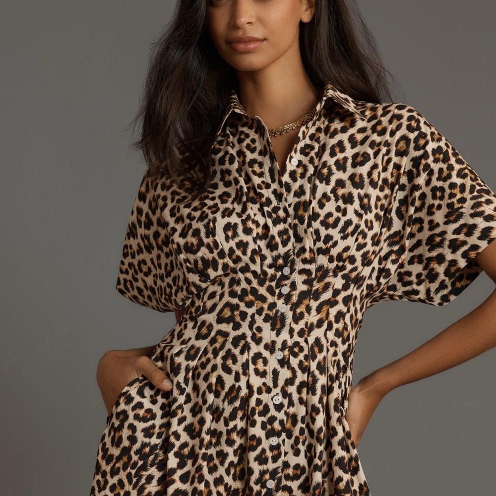 Anthropologie Brown and Black Long Sleeve Dress Shirt Collar